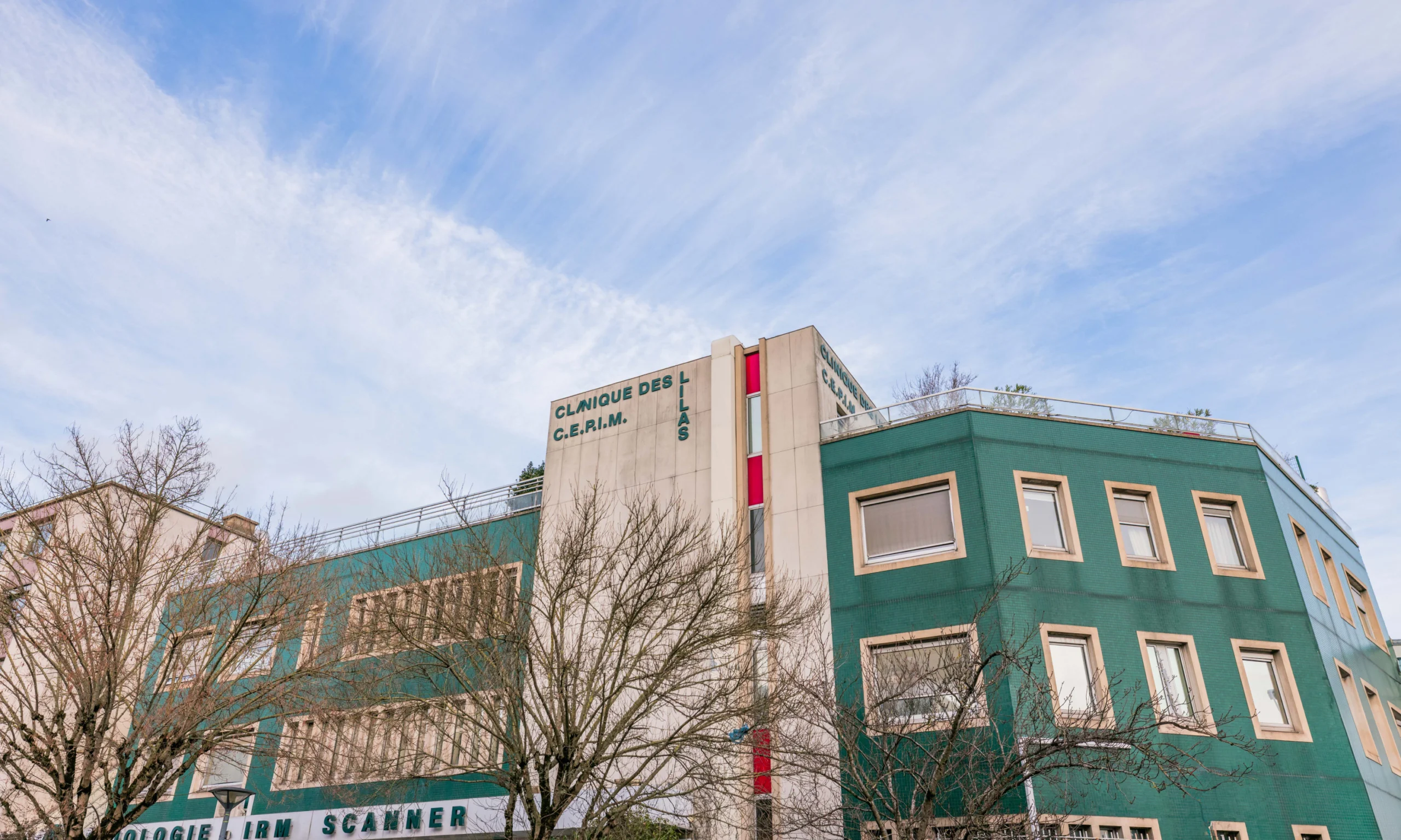 Façade de la Clinique des Lilas en Seine-Saint-Denis
